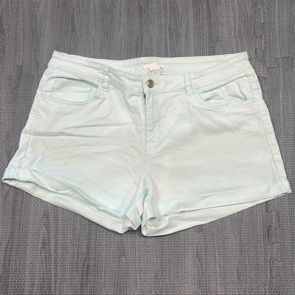 H&M Turquoise Wash Stretchy Jean Shorts - Womens Size 12